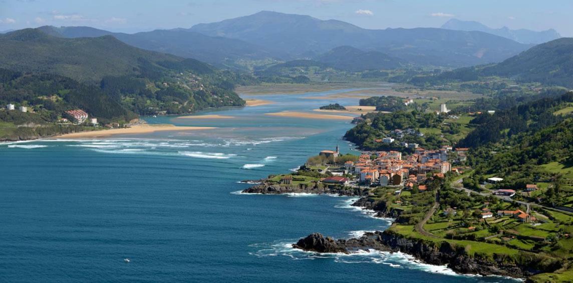 Alojamiento Gaztelugatxe Bermeo Exterior photo
